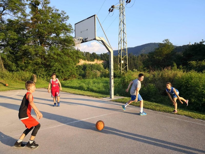 Košarkarji aktivno začeli počitnice