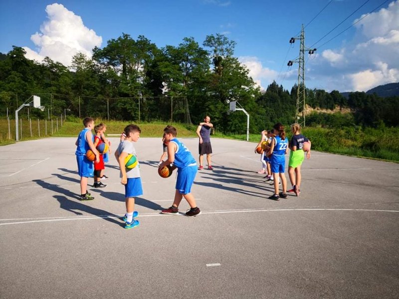 Košarkarji aktivno začeli počitnice