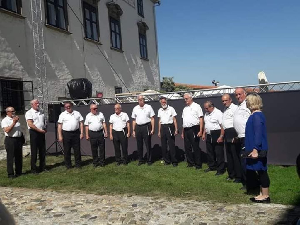 Občina Dravograd ob prazniku izkazala priznanje najzaslužnejšim posameznikom in organizacijam