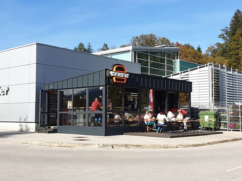 Konteiner burger odslej tudi v Slovenj Gradcu