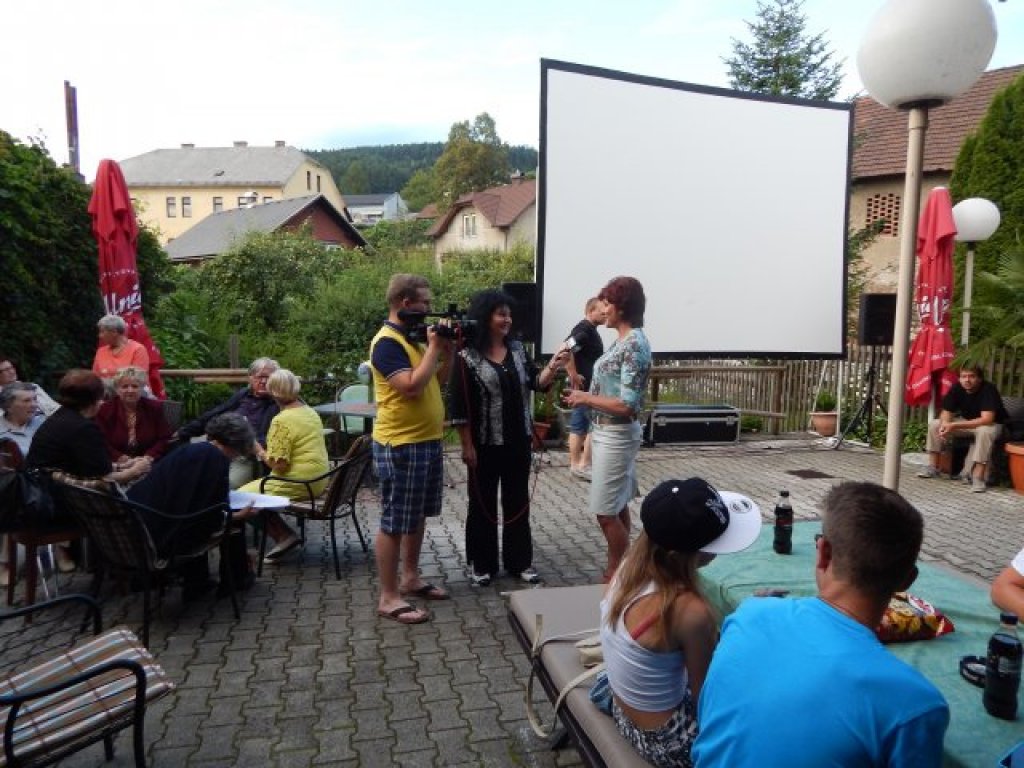 Košarkarski letni kino prestavljen